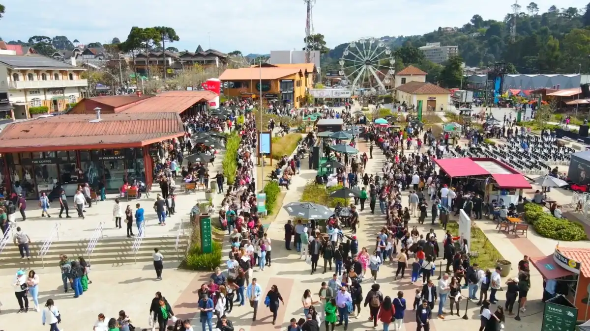 Parque Capivari, em Campos do Jordão, espera receber 100 mil foliões durante o Carnaval