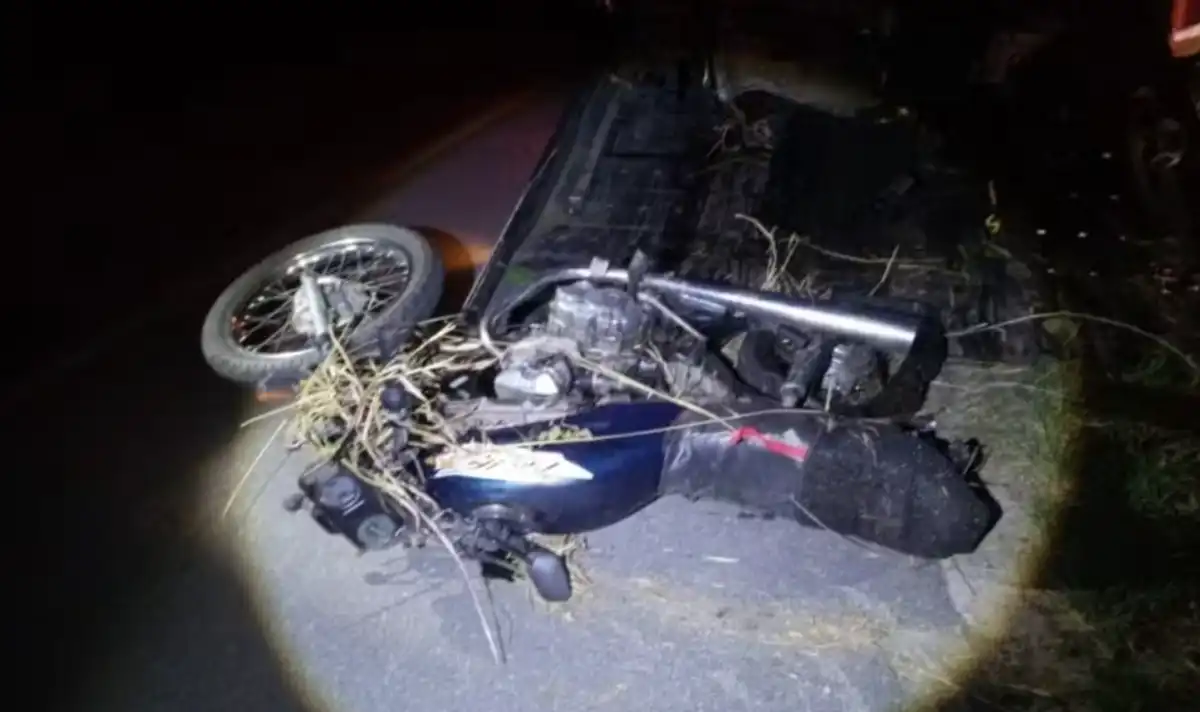 Acidente entre moto e carro deixa dois mortos em Cachoeira Paulista 