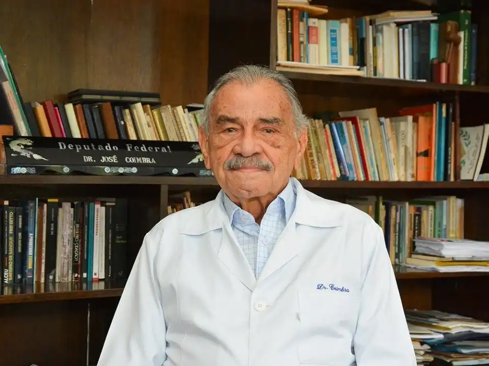 Dr. Coimbra encerra atendimentos após 58 anos de história em São José