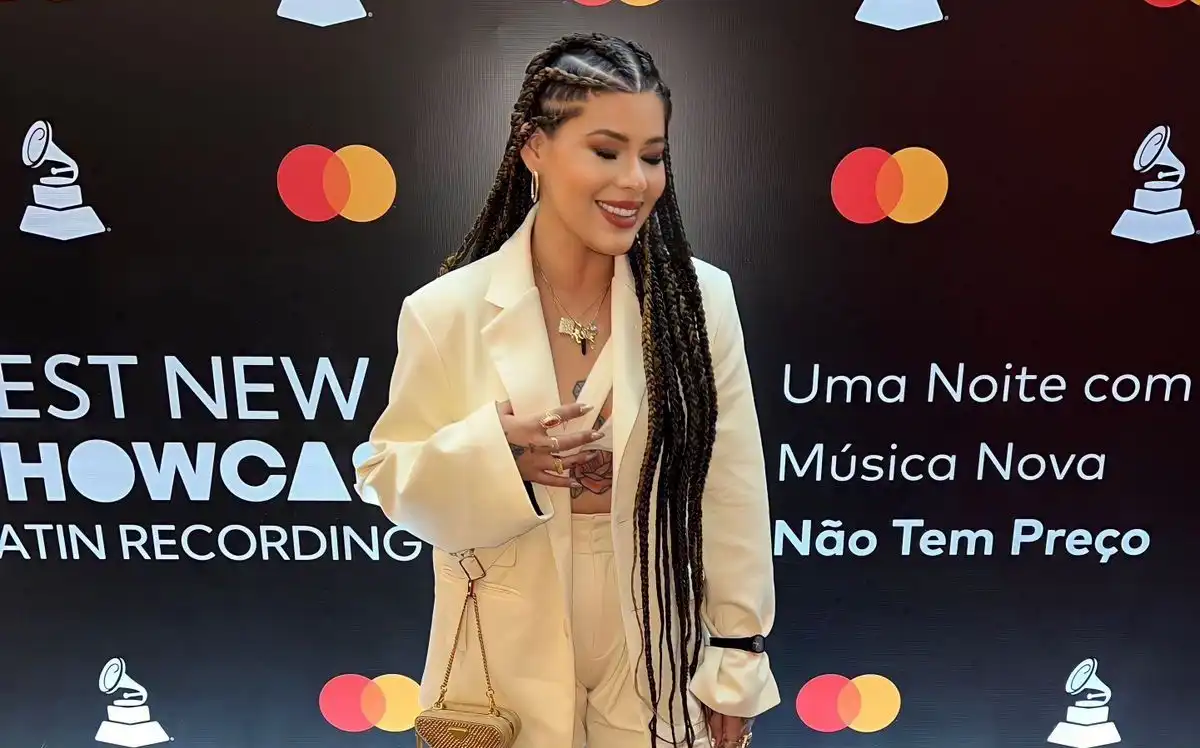 Após Grammy Latino, cantora Kall Medrado lança a música "Maldosa" no YouTube