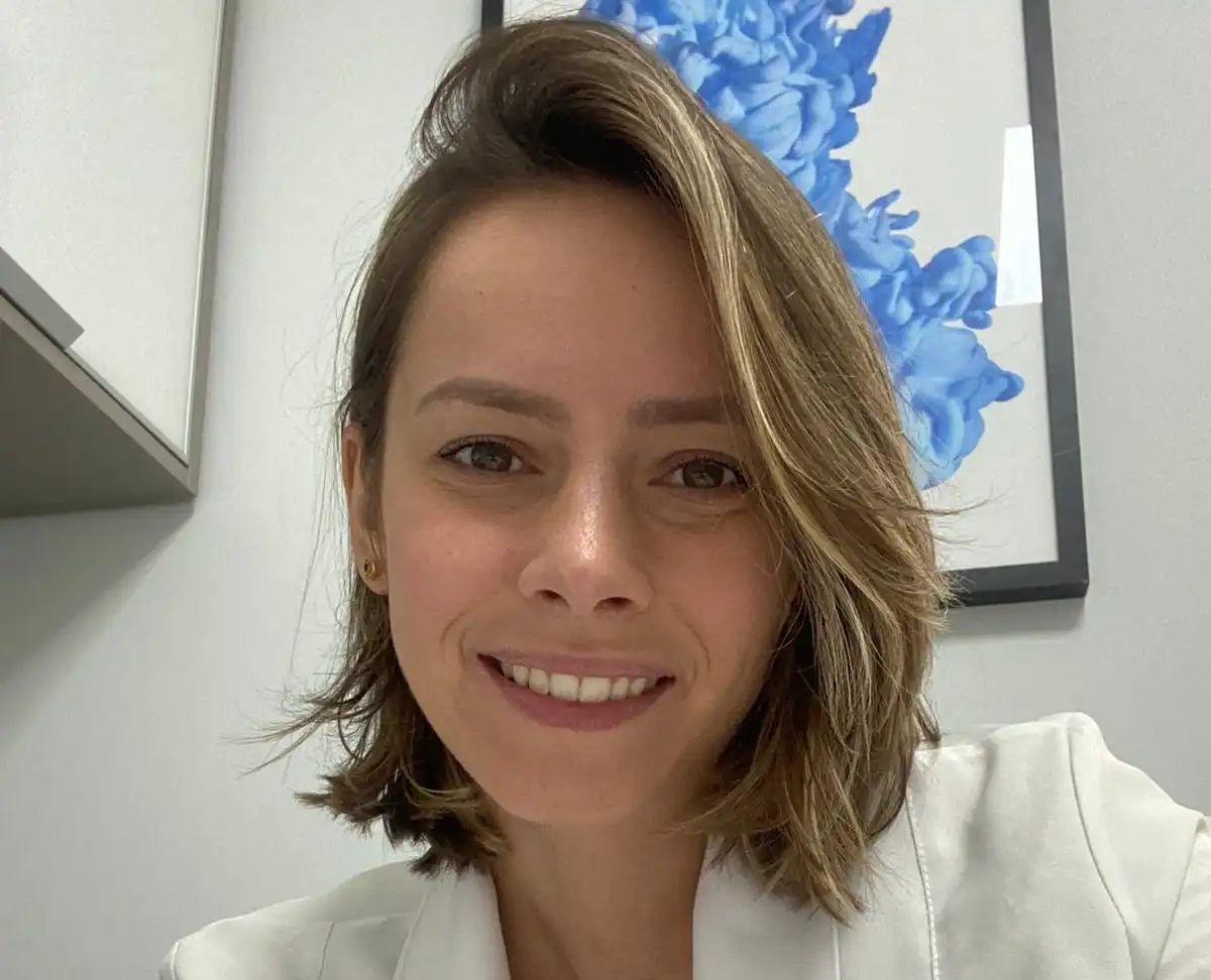 Nutricionista dá dicas para minimizar efeitos da ressaca