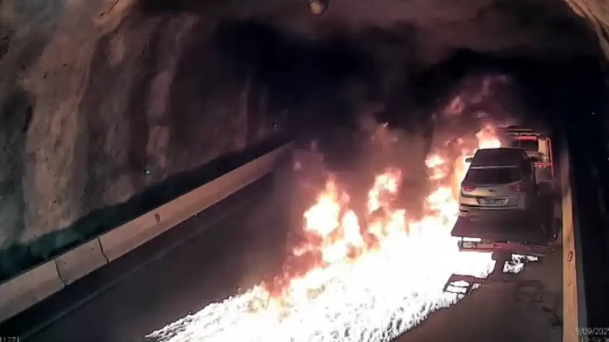 Incêndio no túnel da Tamoios mobiliza bombeiros nesta segunda (08)