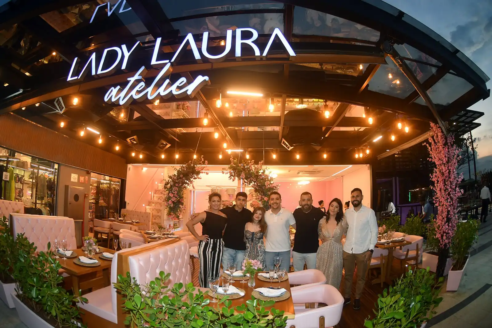 Lady Laura Atelier inauguração no PATIO VILLA BRANCA em Jacareí