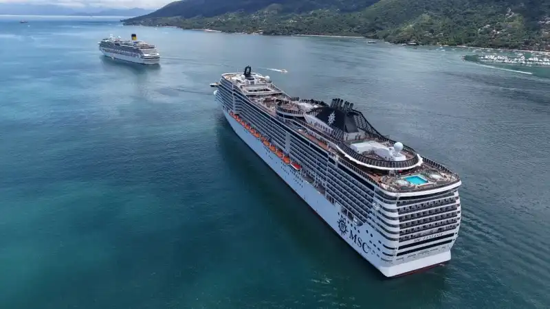 Ilhabela receberá 10 mil turistas com escala dupla de cruzeiros