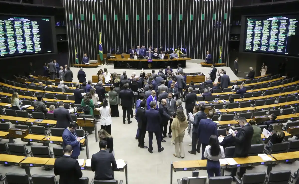 Câmara dos Deputados aprova lei que permite o cancelamento digital da contribuição sindical