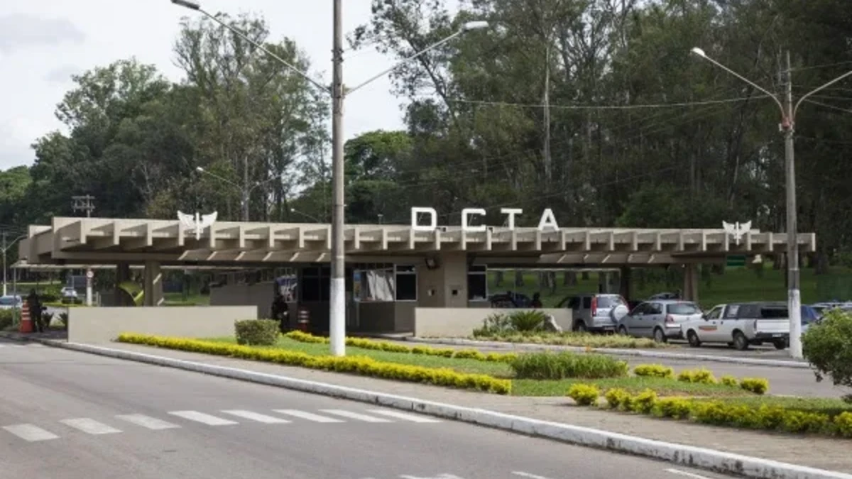 Soldado da FAB que esfaqueou vizinhas obtém liberdade provisória