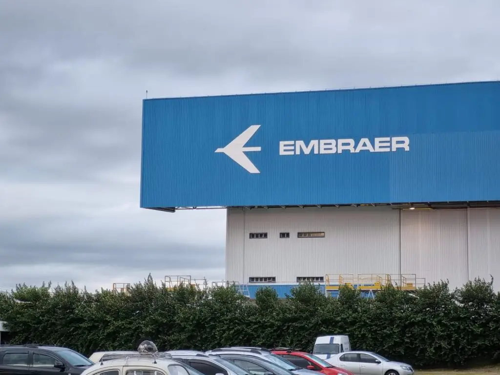 Embraer abre inscrições para programa de estágio com 200 vagas