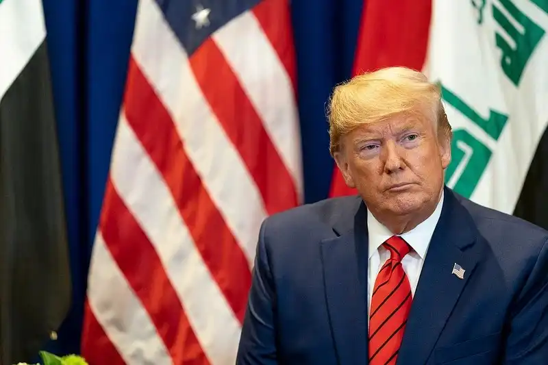 Governo Lula rebate Trump e nega ligação entre paracetamol e autismo
