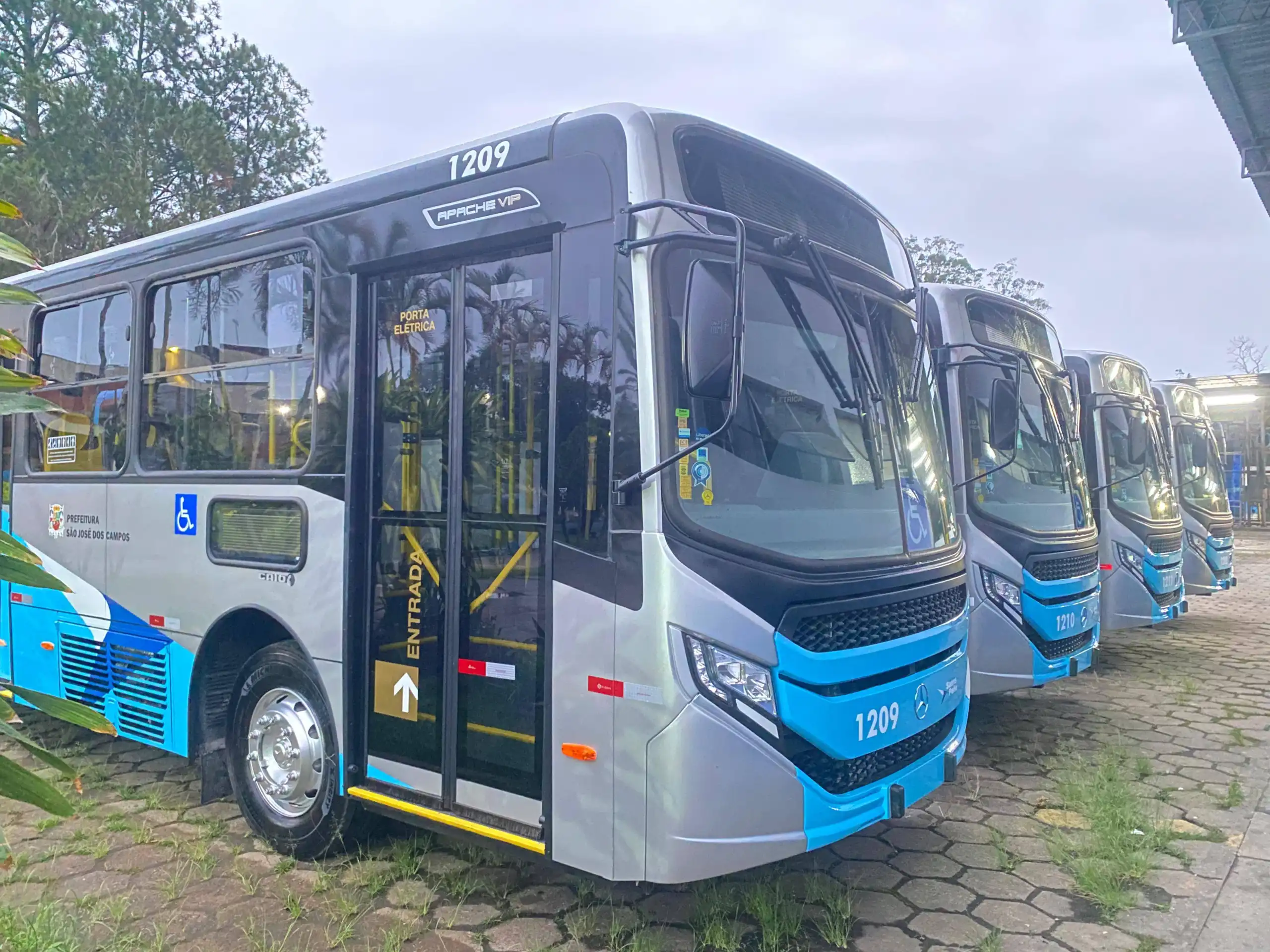 Oposição tenta barrar aumento na passagem de ônibus em São José dos Campos