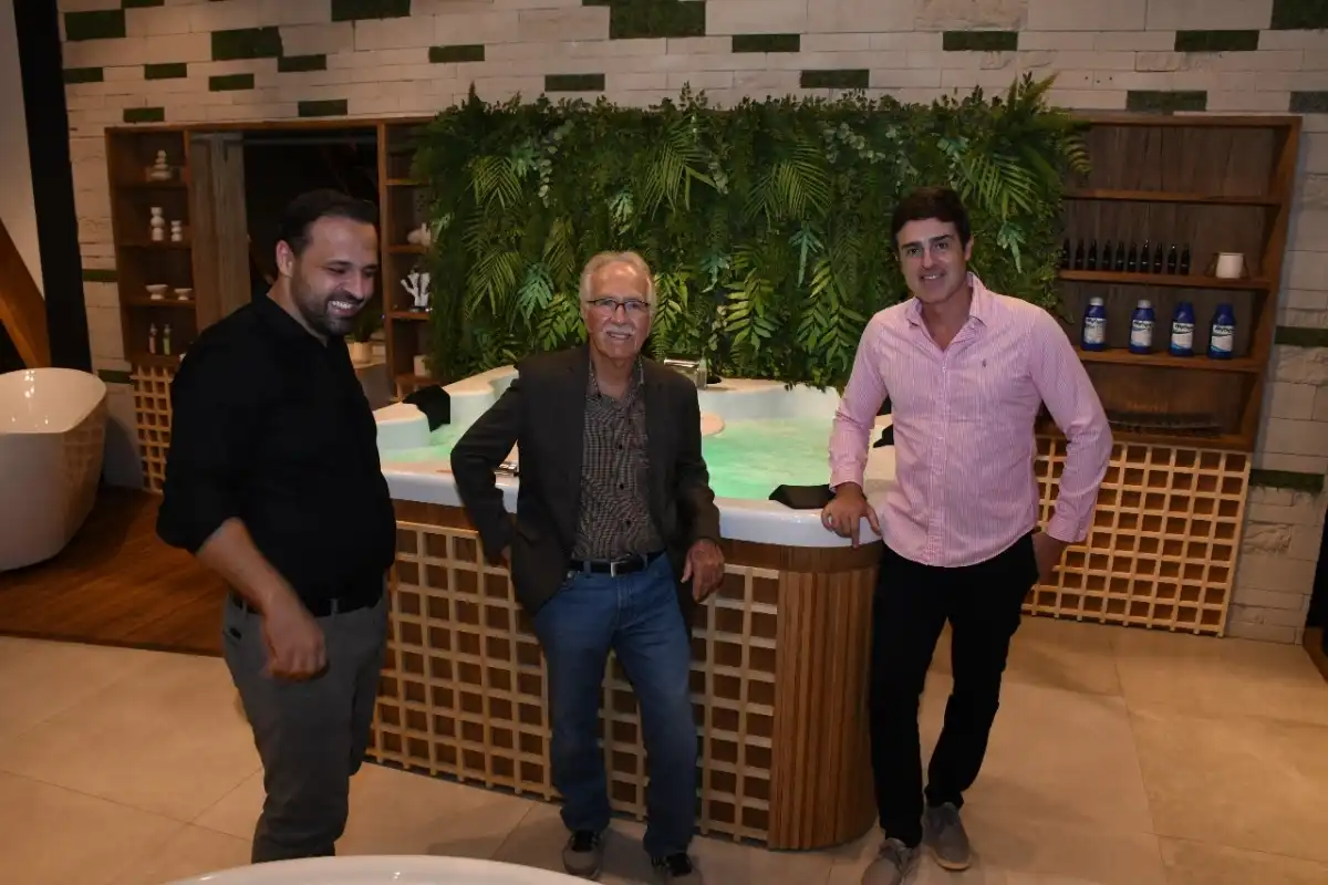 Andorra Madeiras inaugura seu novo showroom em parceria com a Riolax
