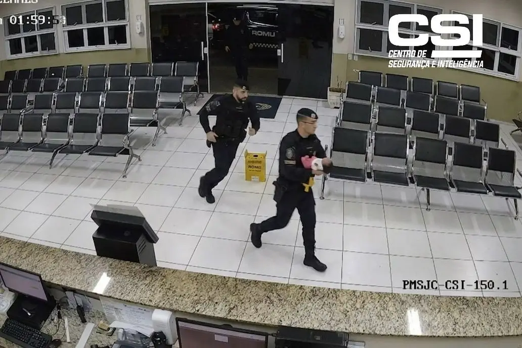 ROMU salva bebê de 14 dias após engasgo em São José dos Campos