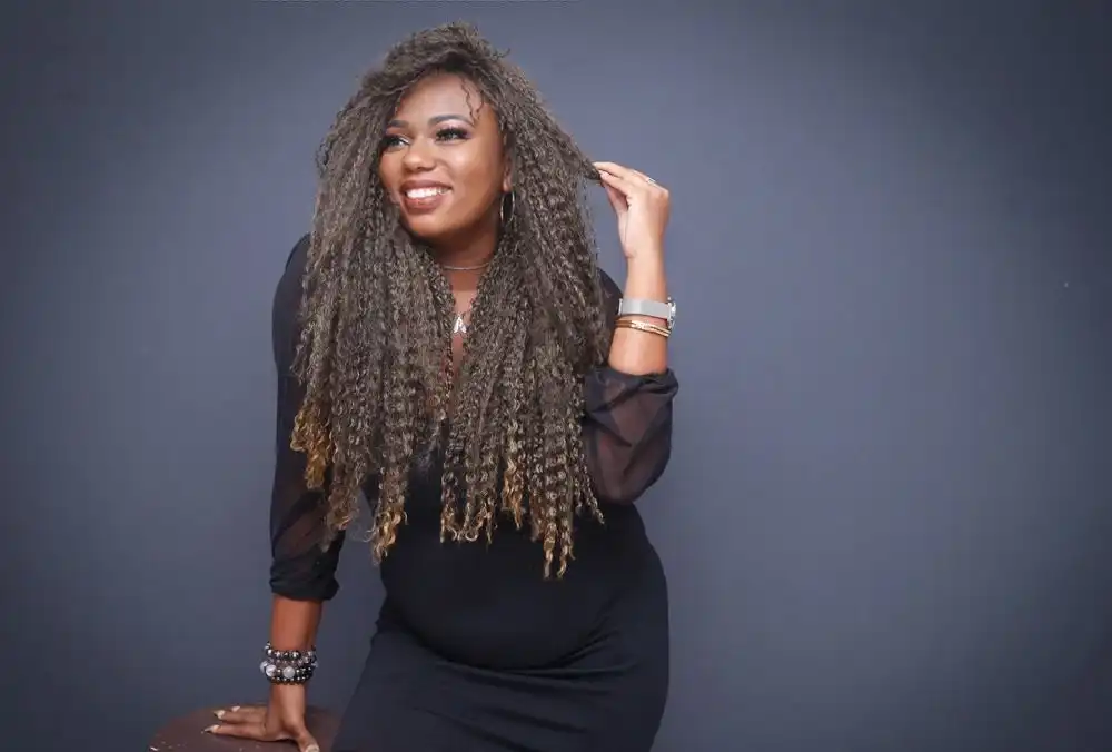 Carol Vitalino anuncia lançamento do seu novo single pela gravadora Trip Music