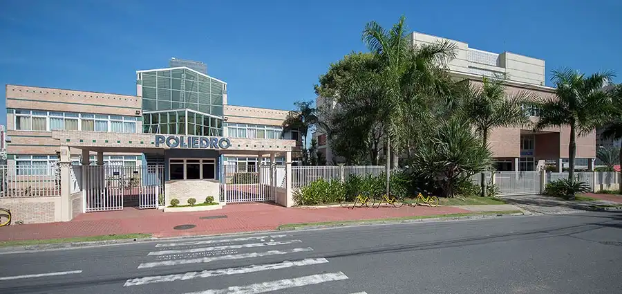 Programa Trainee Poliedro 2024 está com vagas abertas