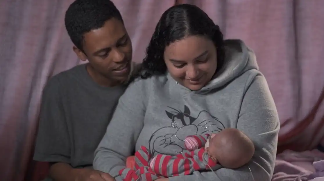 Menor bebê já registrado em hospital público do Brasil recebe alta após 5 meses