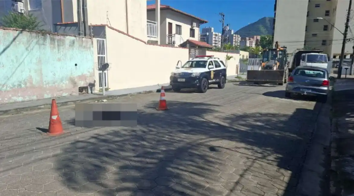 Polícia apreende carro suspeito de arrastar cachorro por 1km em Caraguatatuba