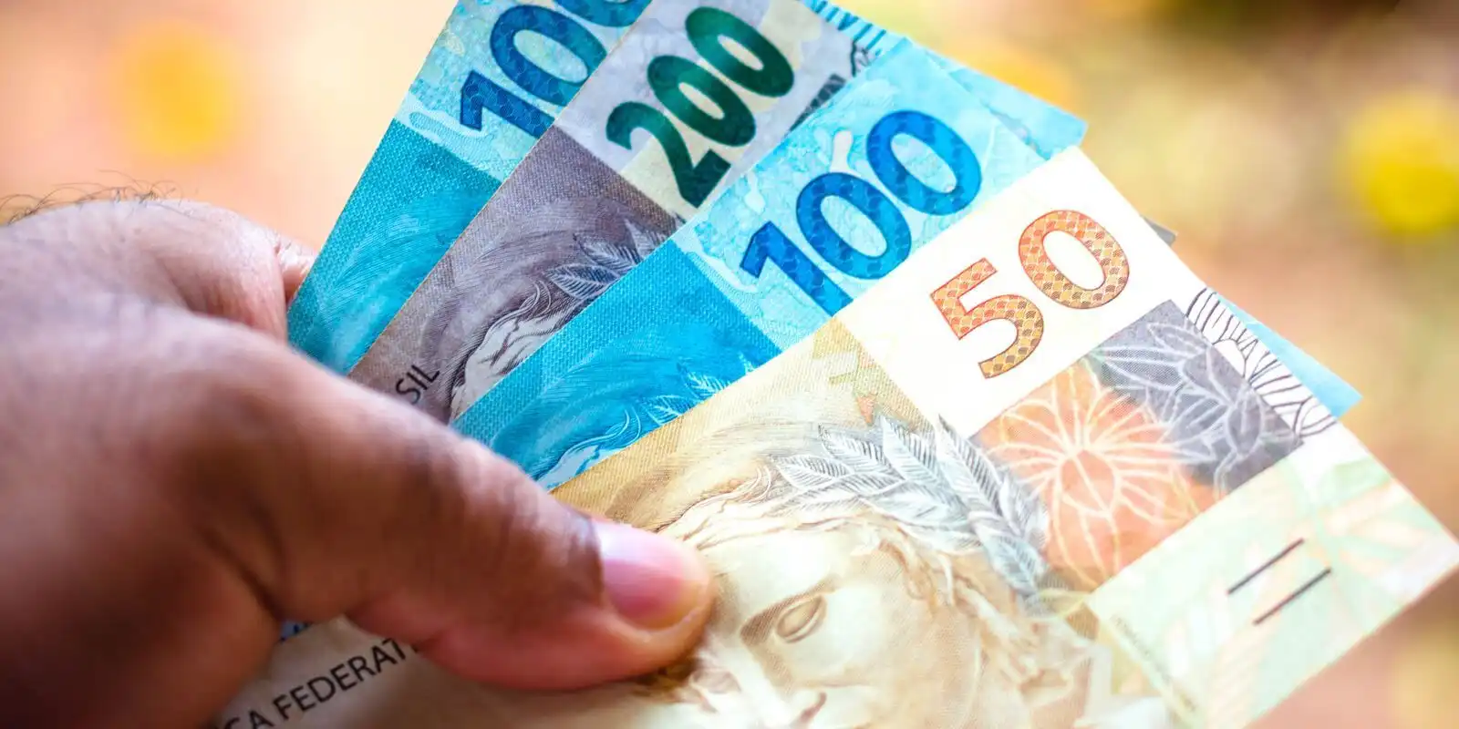 Crédito consignado cresce no Brasil