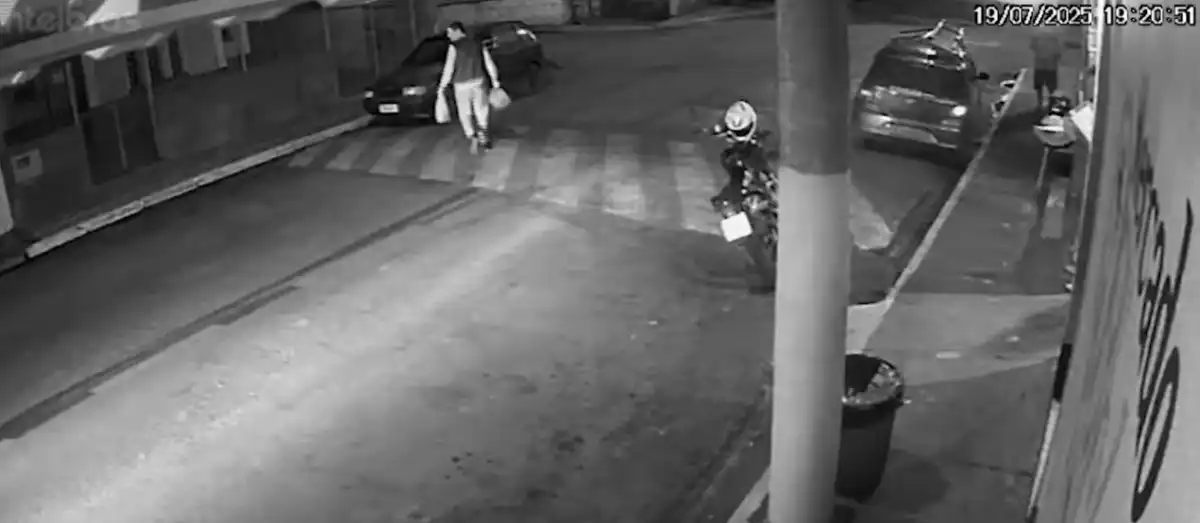 Homem fica internado em estado greve após atropelamento