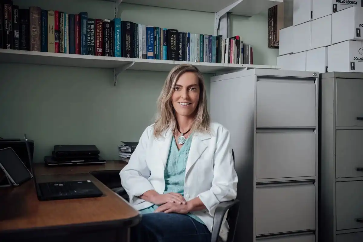 Conheça Tatiana Sampaio, brasileira que pode ganhar Prêmio Nobel de Medicina