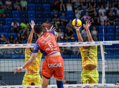 São José vence Araguari por 3 sets a 0 pela Superliga Masculina de Vôlei