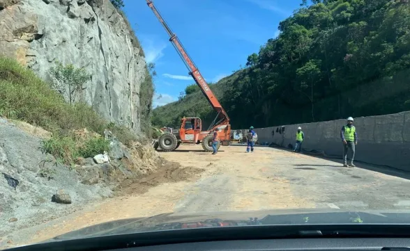 <strong>Governo estadual inicia obras no KM 52 da Rodovia dos Tamoios</strong>