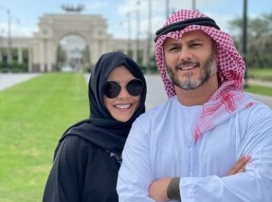 Dentista das celebridades aterrissa em Dubai para novos negócios