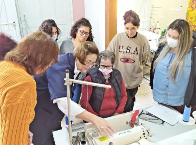 Capacitação: Escola de moda em Santo Antônio do Pinhal abre vagas para alunos baixa renda