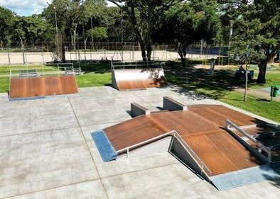 Pista de skate modular é instalada em Eugênio de Melo