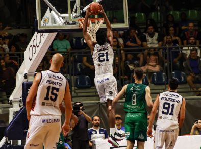 São José Basketball perde o primeiro jogo dos playoffs do NBB