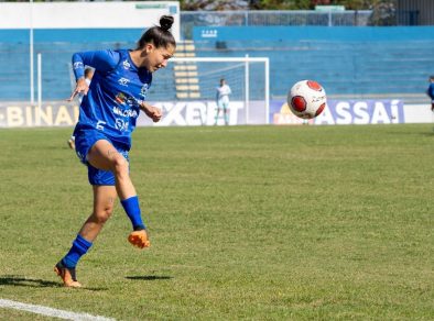 Juju fala sobre expectativas para estreia e metas do São José no Brasileirão Feminino da Série A2