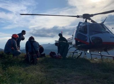 Helicóptero socorre homem que capotou quadriciclo em Campos do Jordão