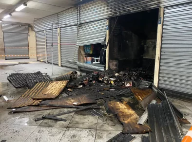 Duas lojas foram atingidas durante incêndio em shopping popular em Taubaté