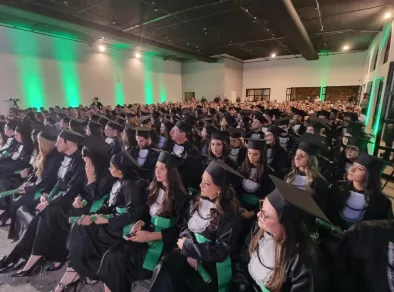 Primeira turma de Medicina de São José dos Campos recebe colação de grau