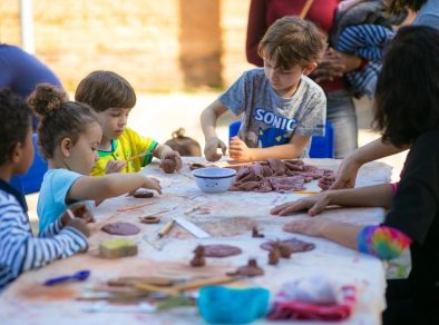 Atração que oferece arte e cultura para a família acontece neste domingo na Vila Adyana