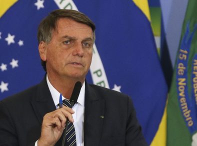 Jair Bolsonaro é internado para exames em São Paulo