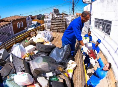 Neste sábado (16) caminhão recolherá materiais que podem ser criadouros do mosquito da dengue