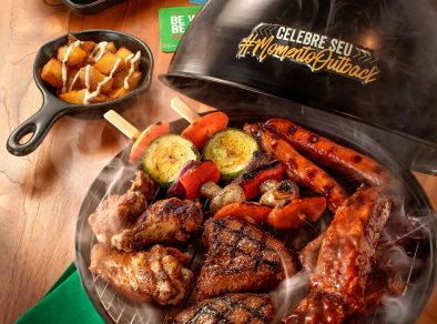 Outback celebra o Brasil em nova campanha e lança versão de churrasco, drinks de cachaça e sobremesa de brigadeiro