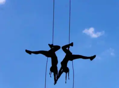 Festidança: Espetáculo “Cidades Invisíveis” apresenta dança vertical