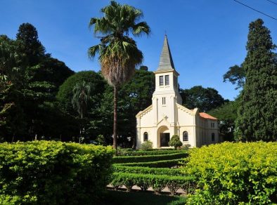 Capela do Parque Vicentina Aranha recebe concerto de violões