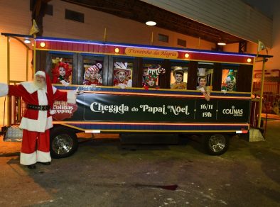 Chegada do Papai Noel no Colinas Shopping