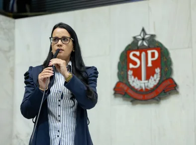 Leticia Aguiar cobra providências da Sabesp em São José durante audiência na ALESP