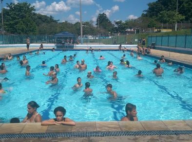 Projeto Verão abre mais 2 piscinas e amplia horário de atendimento