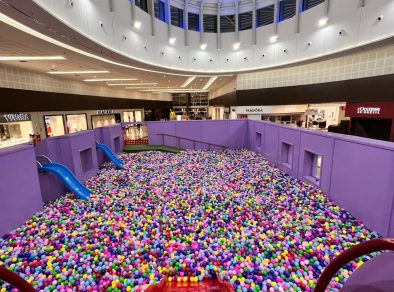 Shopping de São José retoma piscina de bolinhas gigante até março