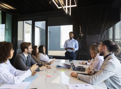 Janeiro Branco é o mês dedicado à conscientização da saúde mental, serve como uma oportuna plataforma para destacar a relevância de investir no bem-estar dos funcionários.