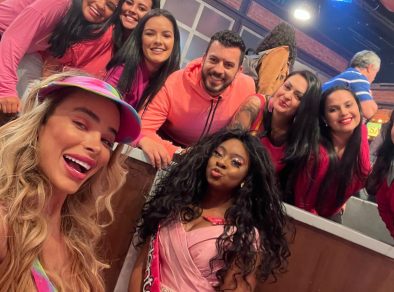 Programa “Especial da Barbie” será reprisado dia 12/01 no The Noite do SBT 