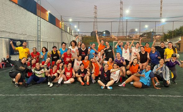 Escola de futebol exclusiva para mulheres do Vale do Paraíba completa oito anos