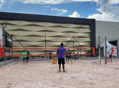 Shopping Jardim Oriente amplia horário de aulas de beach tennis gratuitas