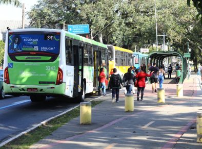 Homem é preso em flagrante por assediar adolescente em um ônibus do transporte público de São José dos Campos