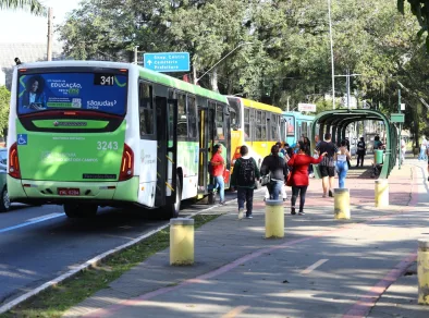 Homem é preso em flagrante por assediar adolescente em um ônibus do transporte público de São José dos Campos