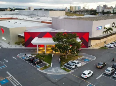 Shopping Jardim Oriente comemora seus 07 anos com show gratuito de tributo ao Queen