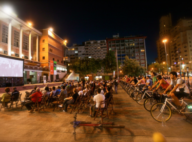 BikeCine chega ao Vale do Paraíba oferecendo cinema ao ar livre e com energia limpa